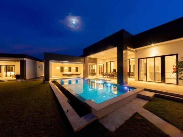 Hua Hin Property Tranquil Resort Style Living