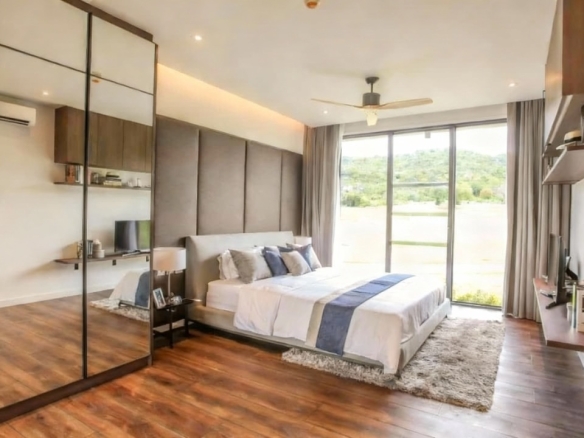 Elegant Hua Hin Condo Golf Community