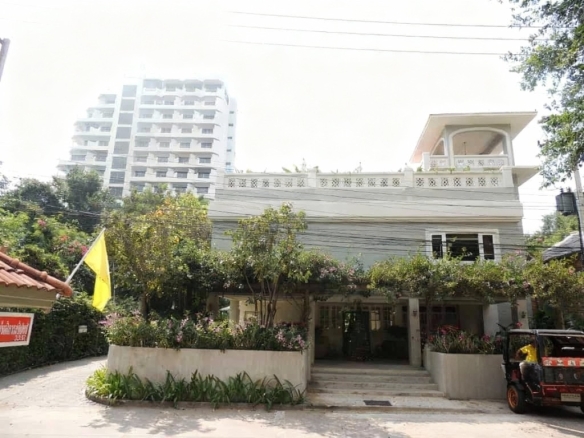 Charming Boutique Hotel for Sale in Hua Hin by Khao Takiab Beach