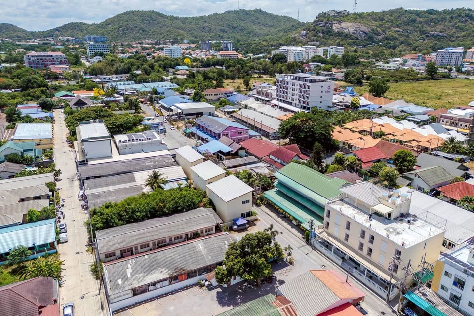Coastal Hua Hin Apartment Prime Spot