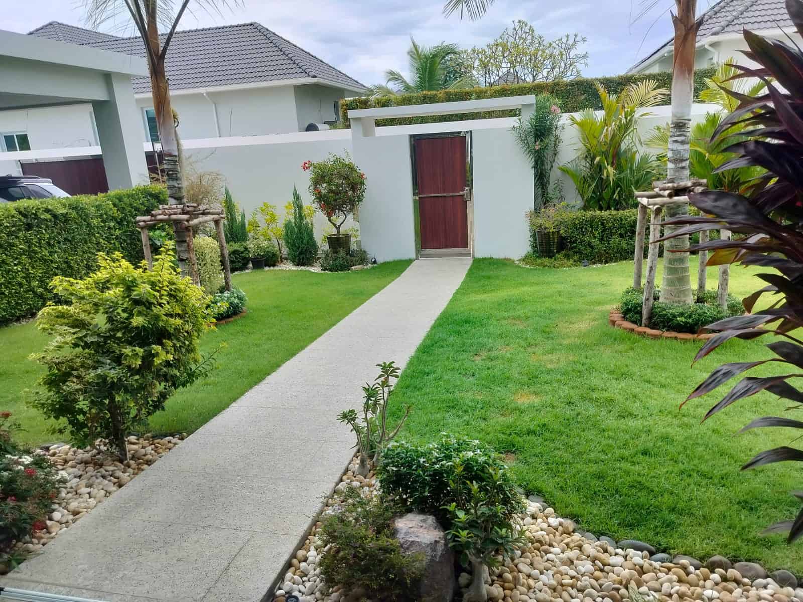 Upscale Hua Hin Villa Prime Location Sale