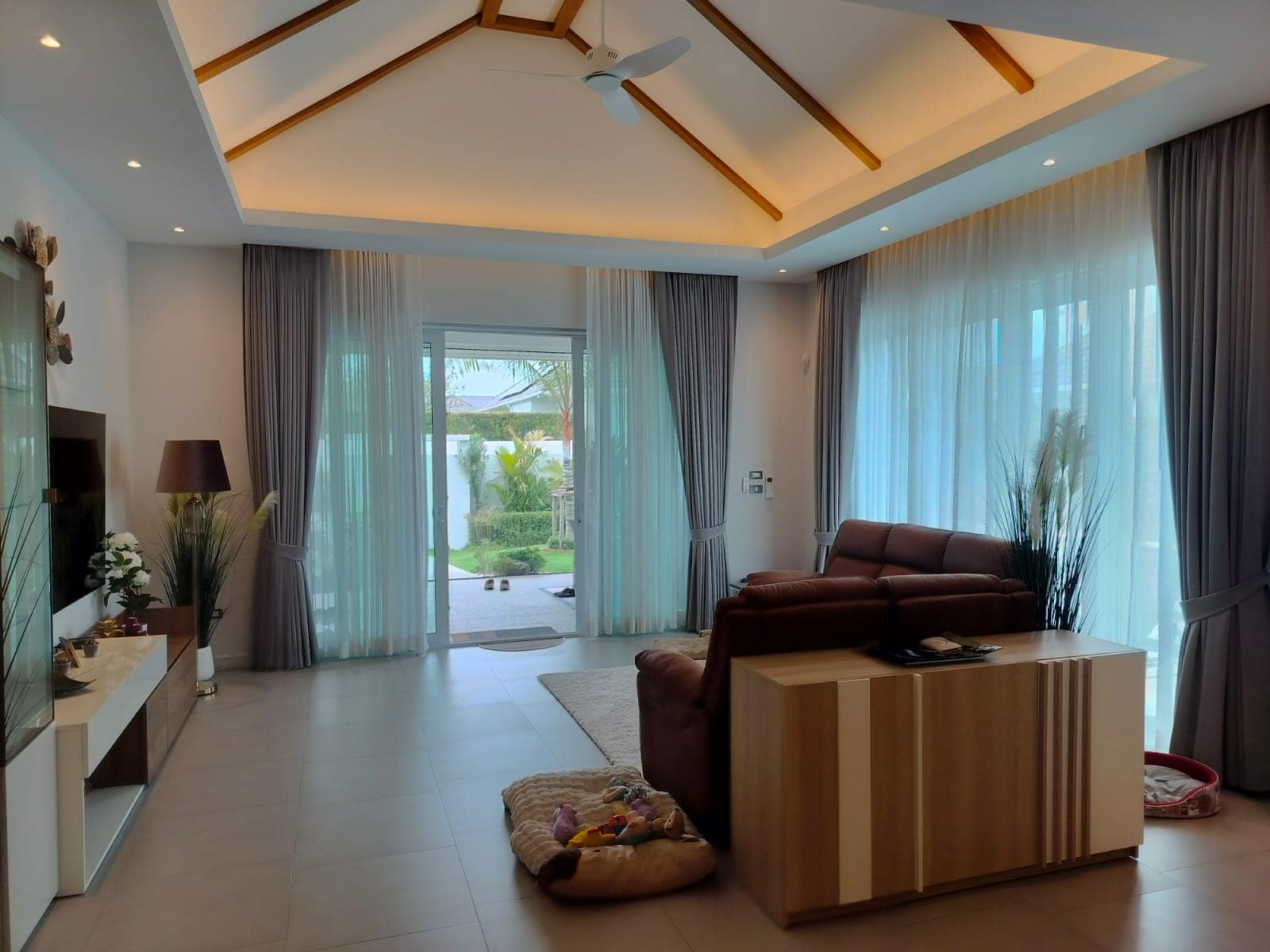 Spacious Villa Hua Hin Natural Light Sale
