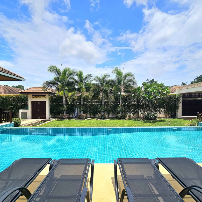 Charming Hillside Villa Hua Hin Balinese Design