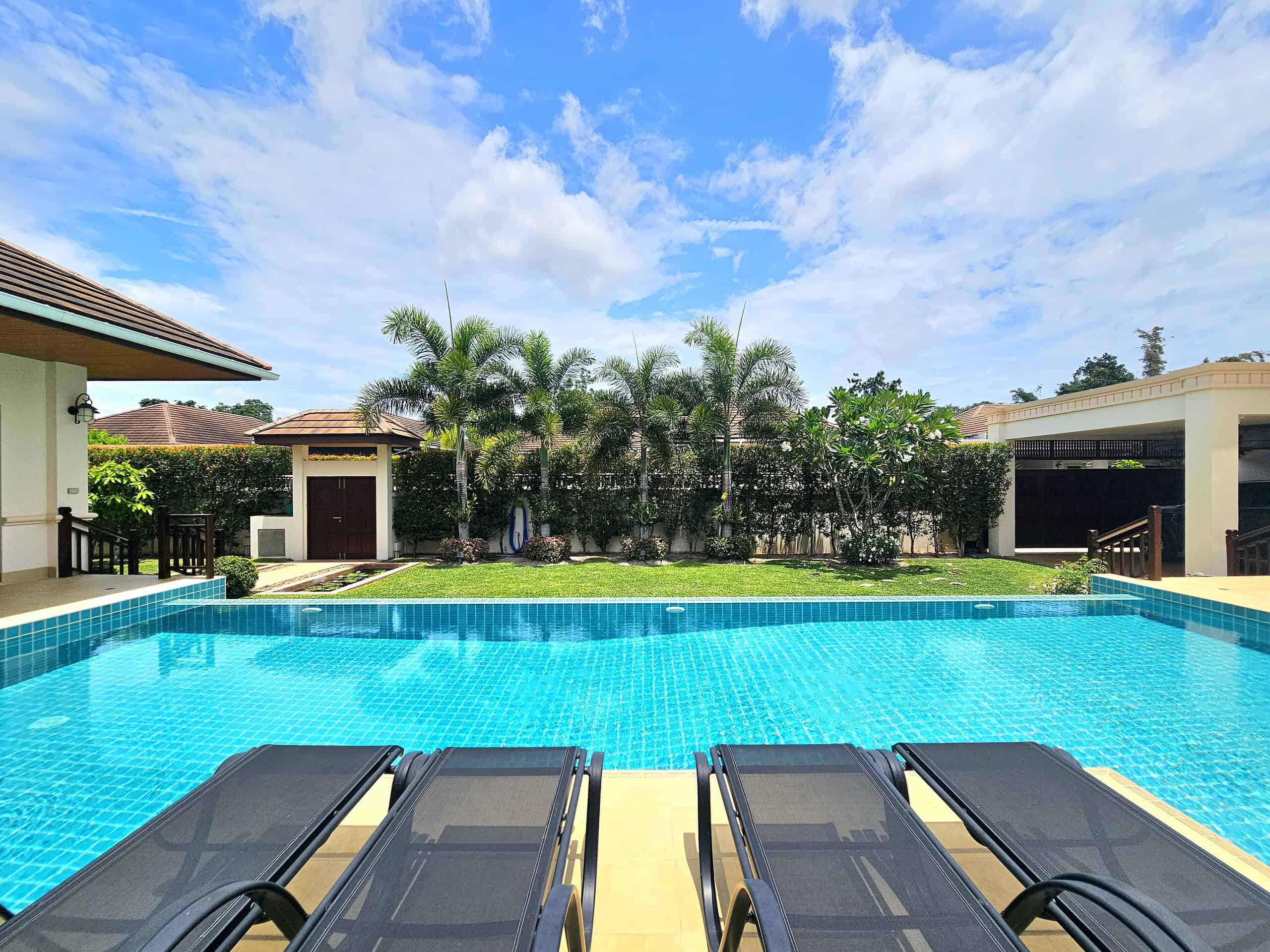 Charming Hillside Villa Hua Hin Balinese Design