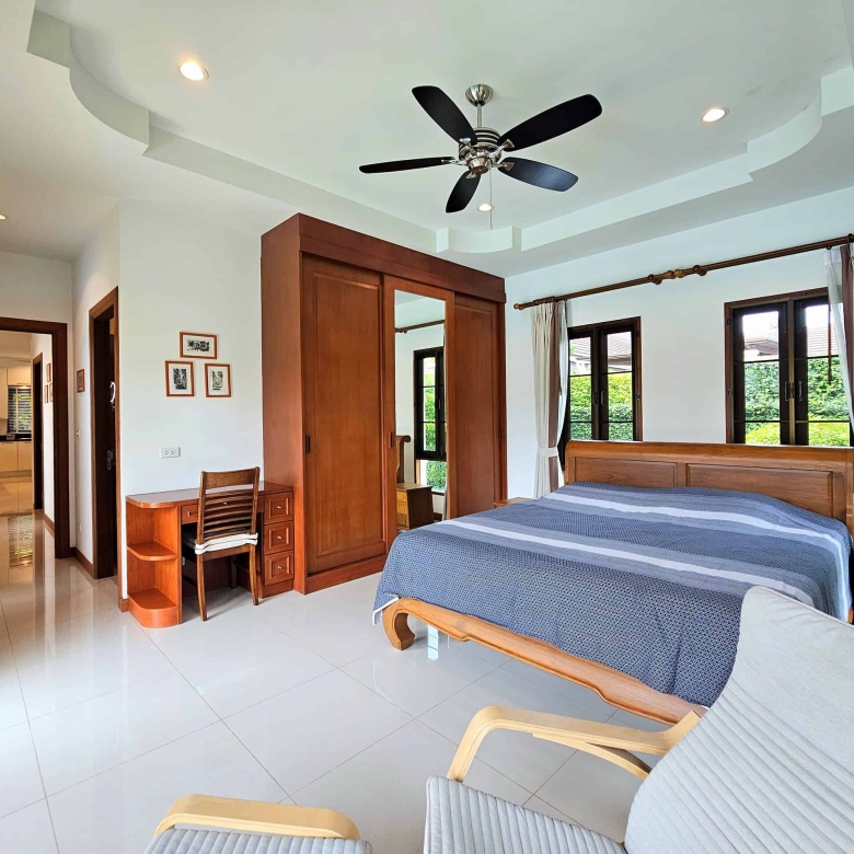 Exclusive Hua Hin Villa Tropical Garden Views