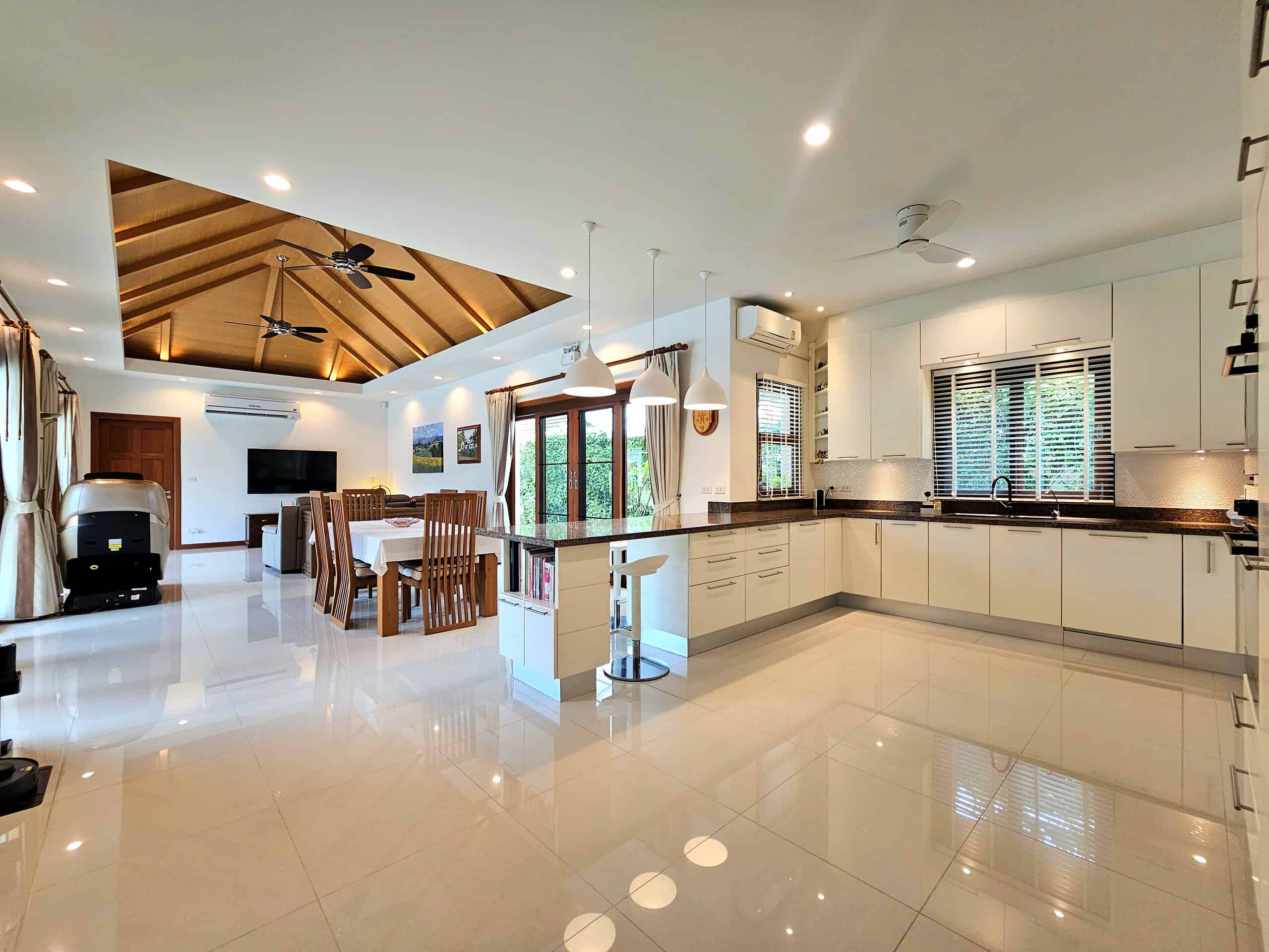 Elegant Balinese Villa Hua Hin Hillside Living