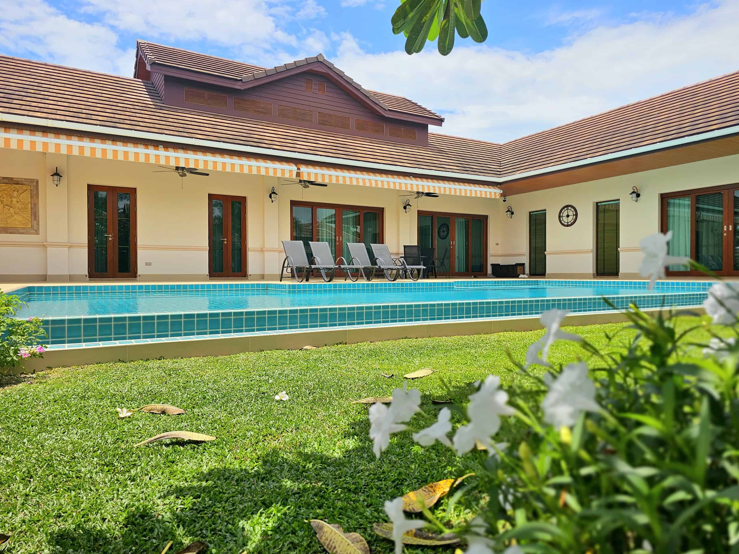 Luxury Bali Style Villa Hua Hin Tropical Paradise