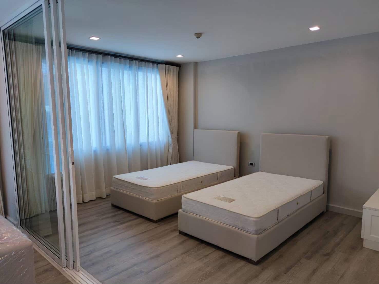 Chic beachfront property Hua Hin contemporary design