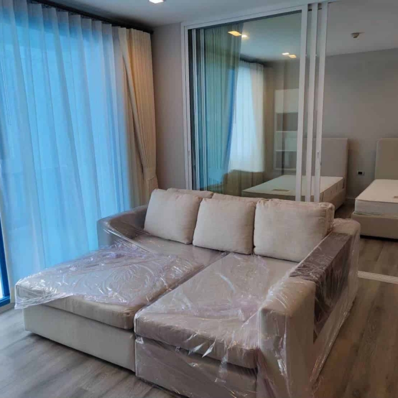Hua Hin luxury condo oceanfront relaxation