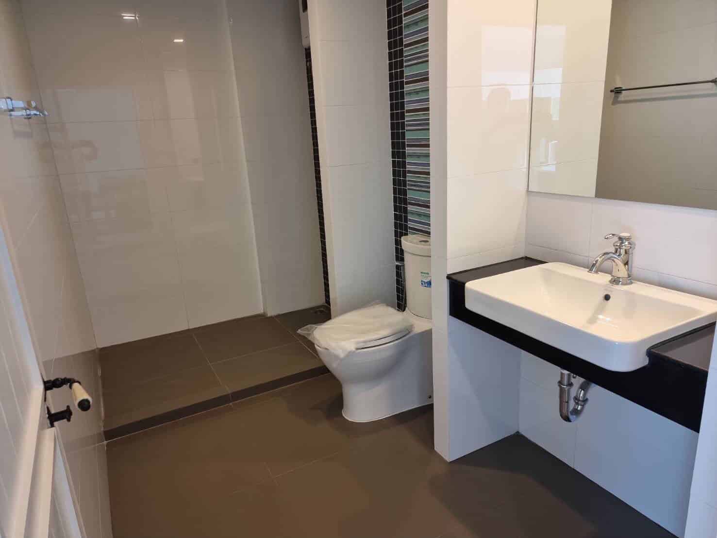 Upscale beachfront property Hua Hin modern living