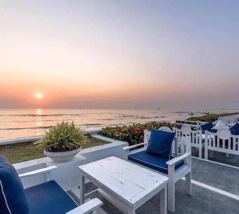 Luxury Hua Hin condo near vibrant night market