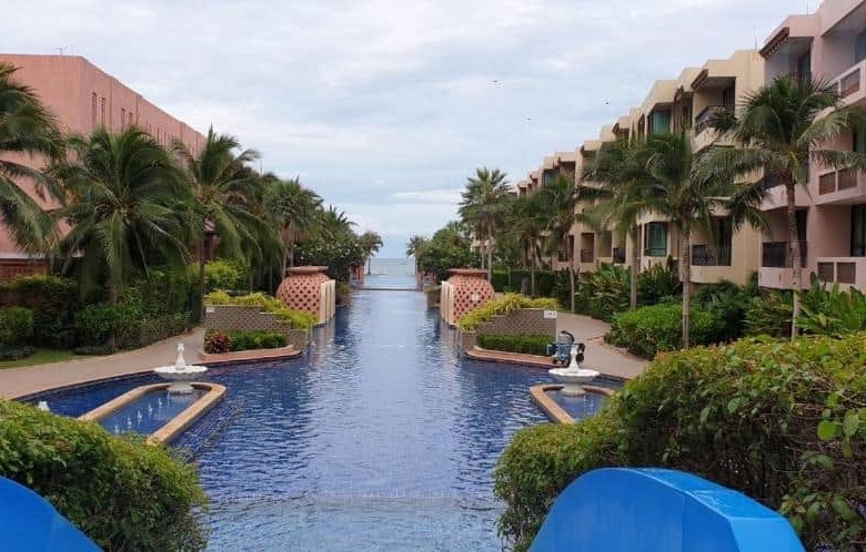 Desirable Marrakesh Condo Shoreline Sales