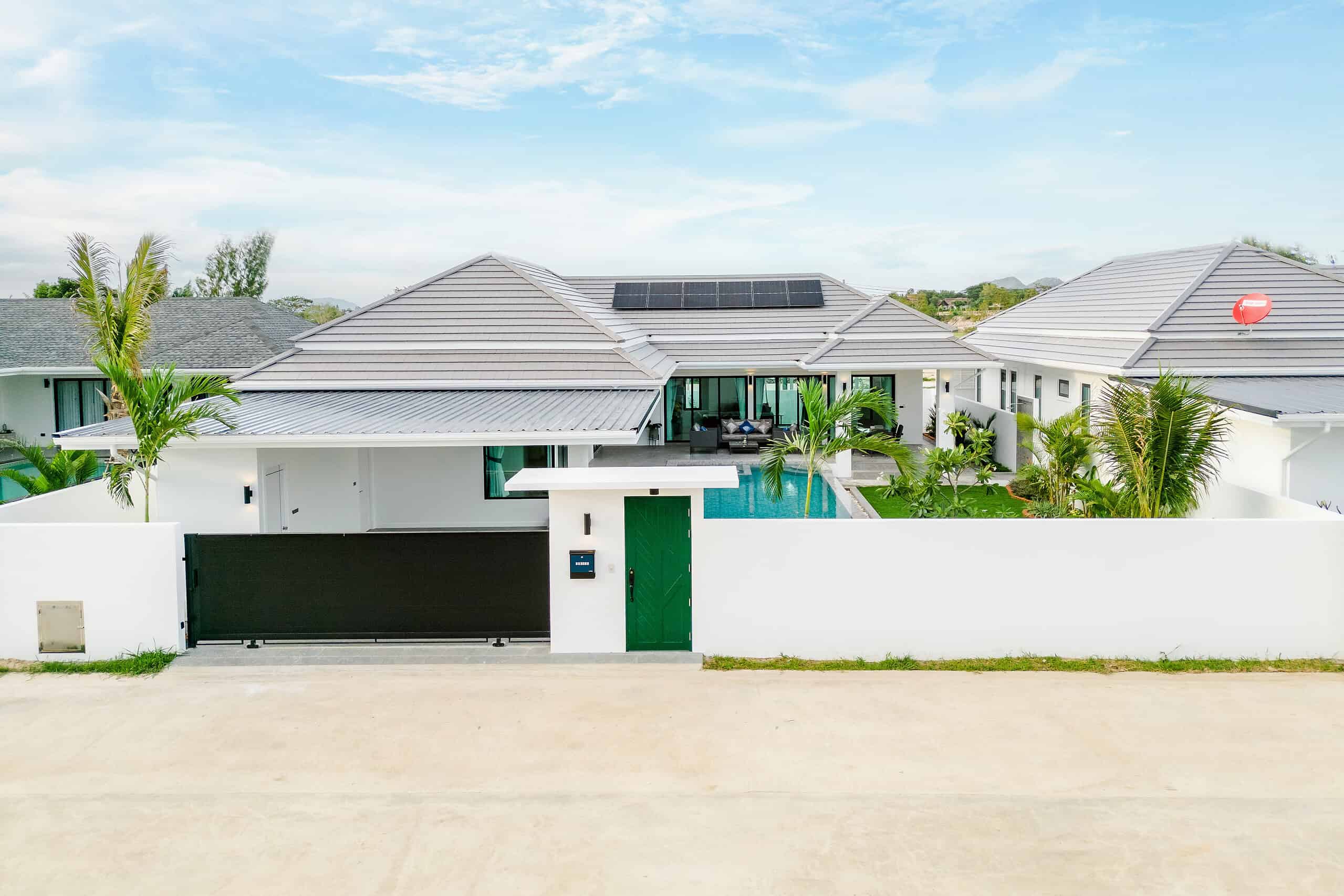 Contemporary Botanica Property For Sale Now