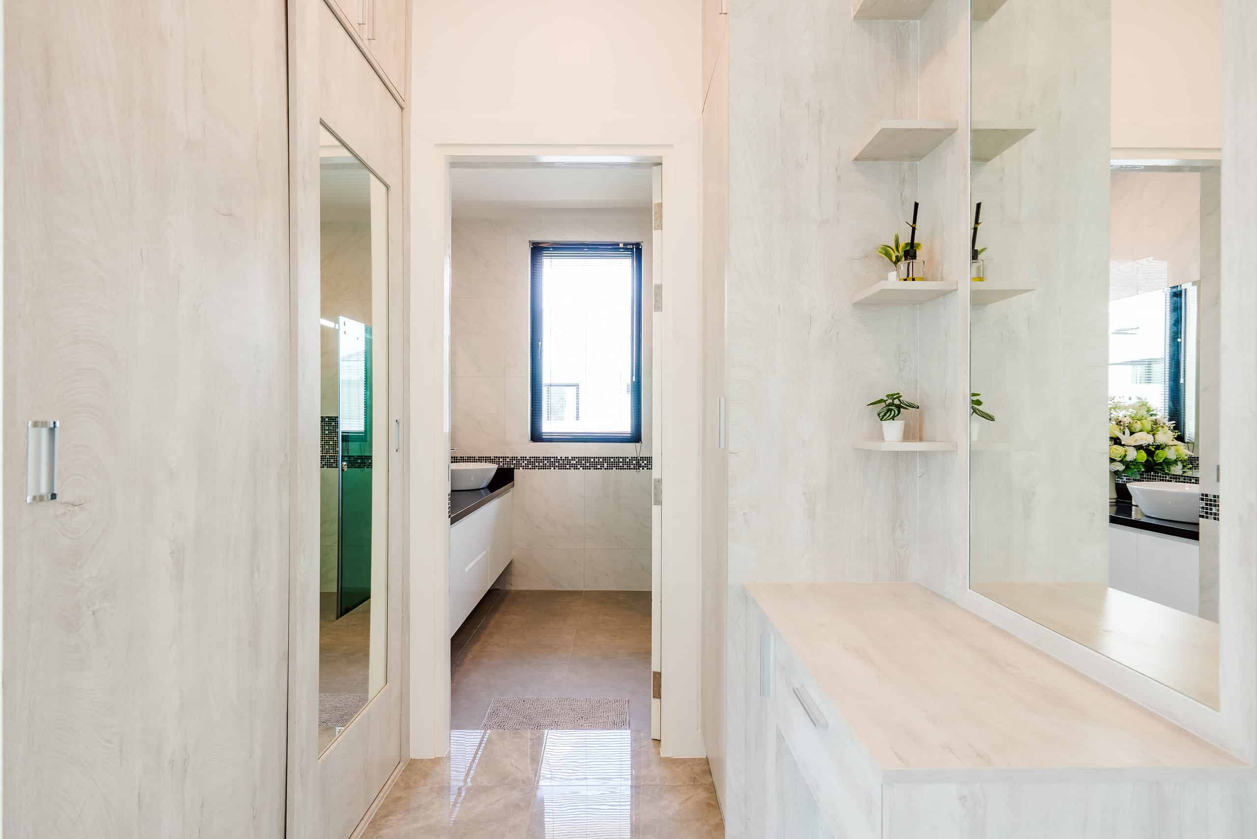 Tranquil Hua Hin Villa with Lush Greenery