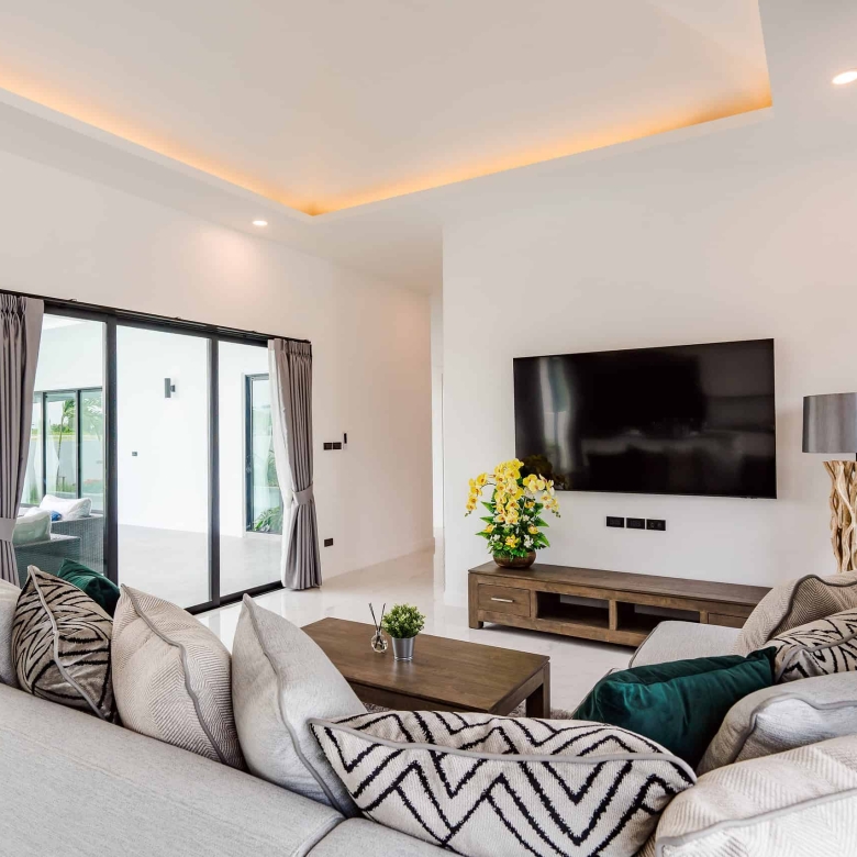 Serene Hua Hin Villa with Poolside Comfort
