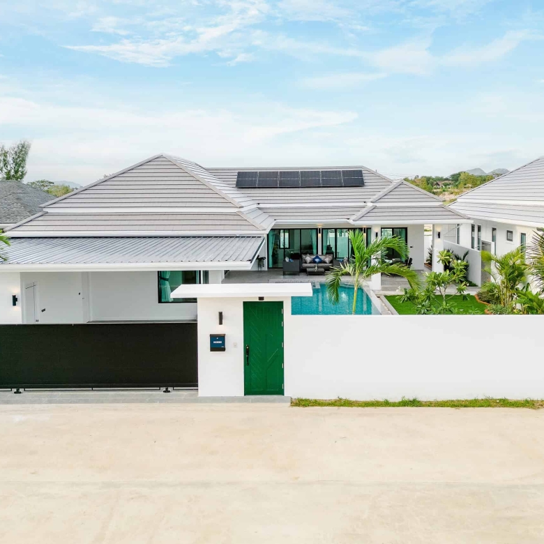 Premium Botanica Villa with Panoramic Mountain Views