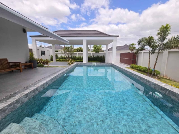 Luxury Hua Hin Villa with Private Pool
