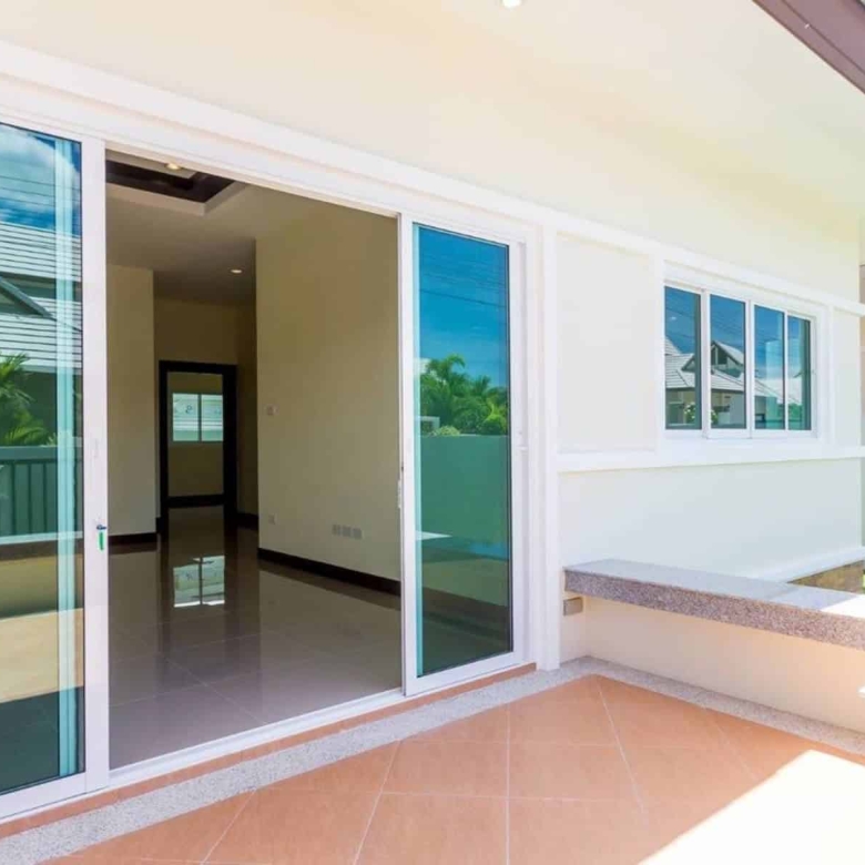 Serene Hua Hin Villa with Tropical Landscaping