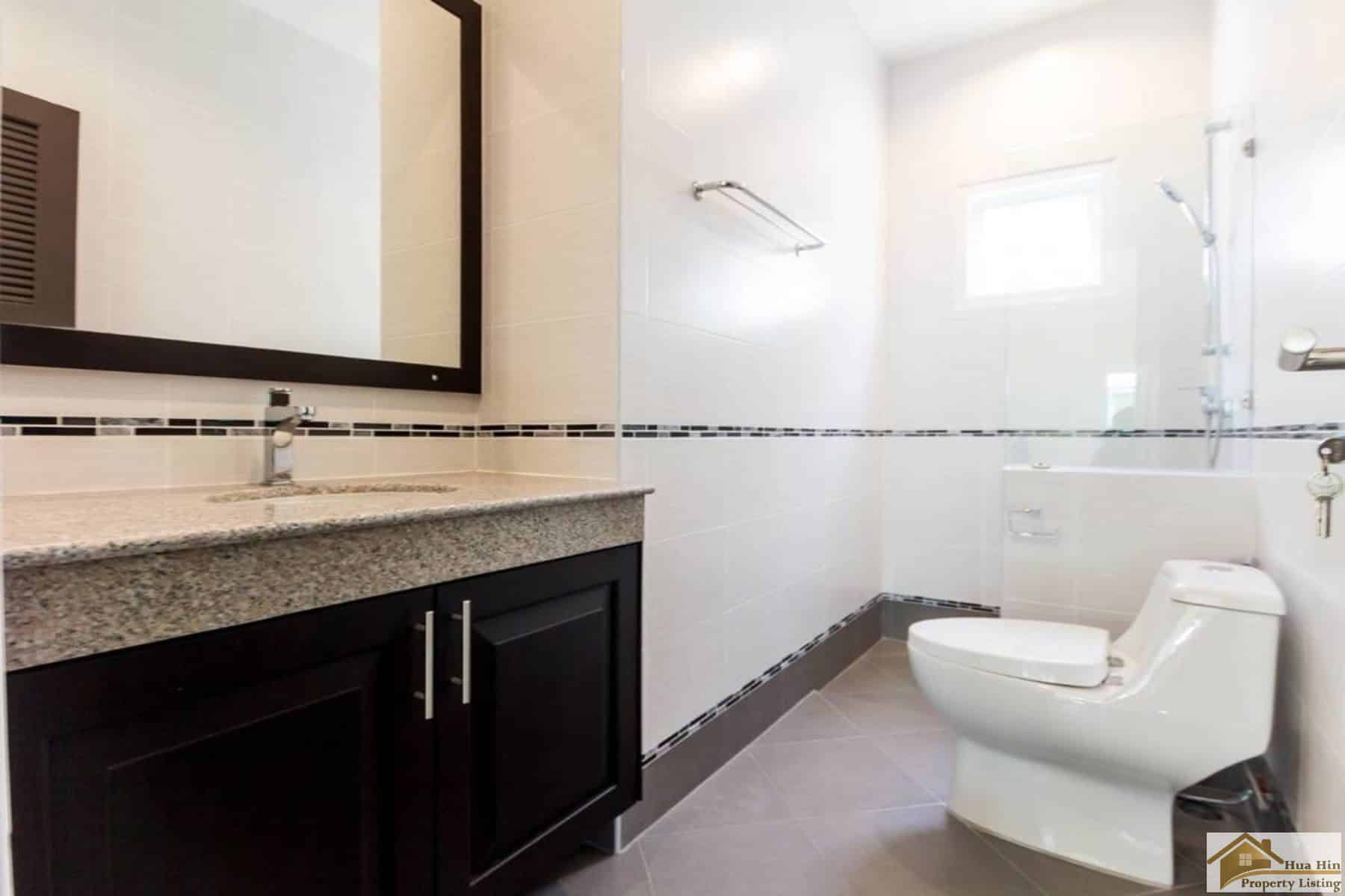 Well Located Hua Hin Villa with Easy Town Access