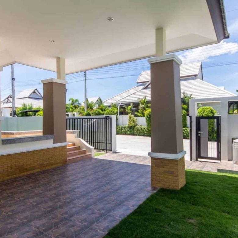 Elegant Three Bedroom Villa in Quiet Hua Hin Area