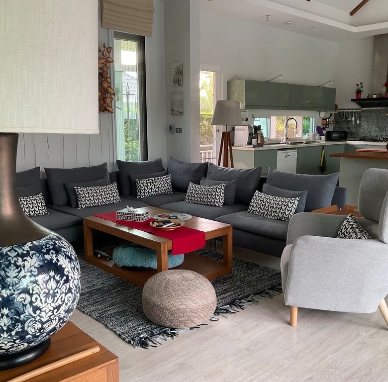 Exquisite Hua Hin Villa Ideal for Family Living