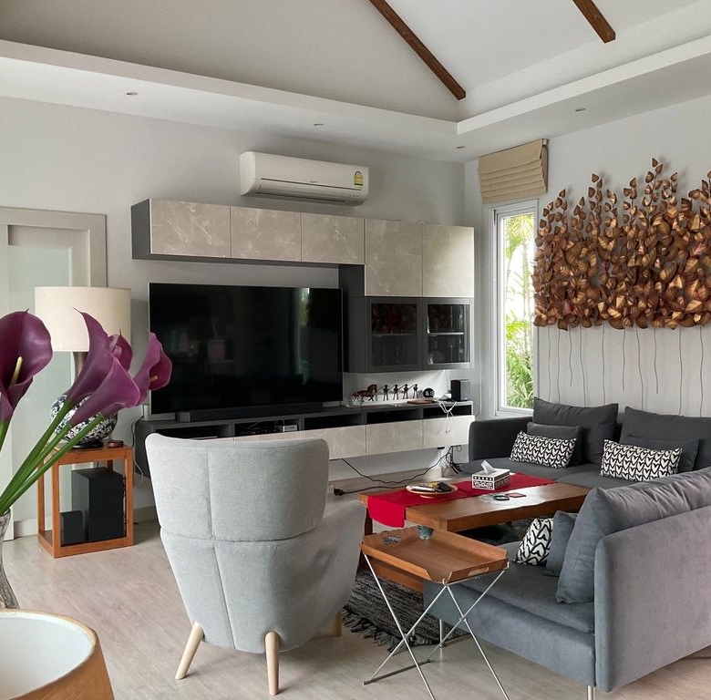 Comfortable Hua Hin Villa Perfect Tropical Getaway