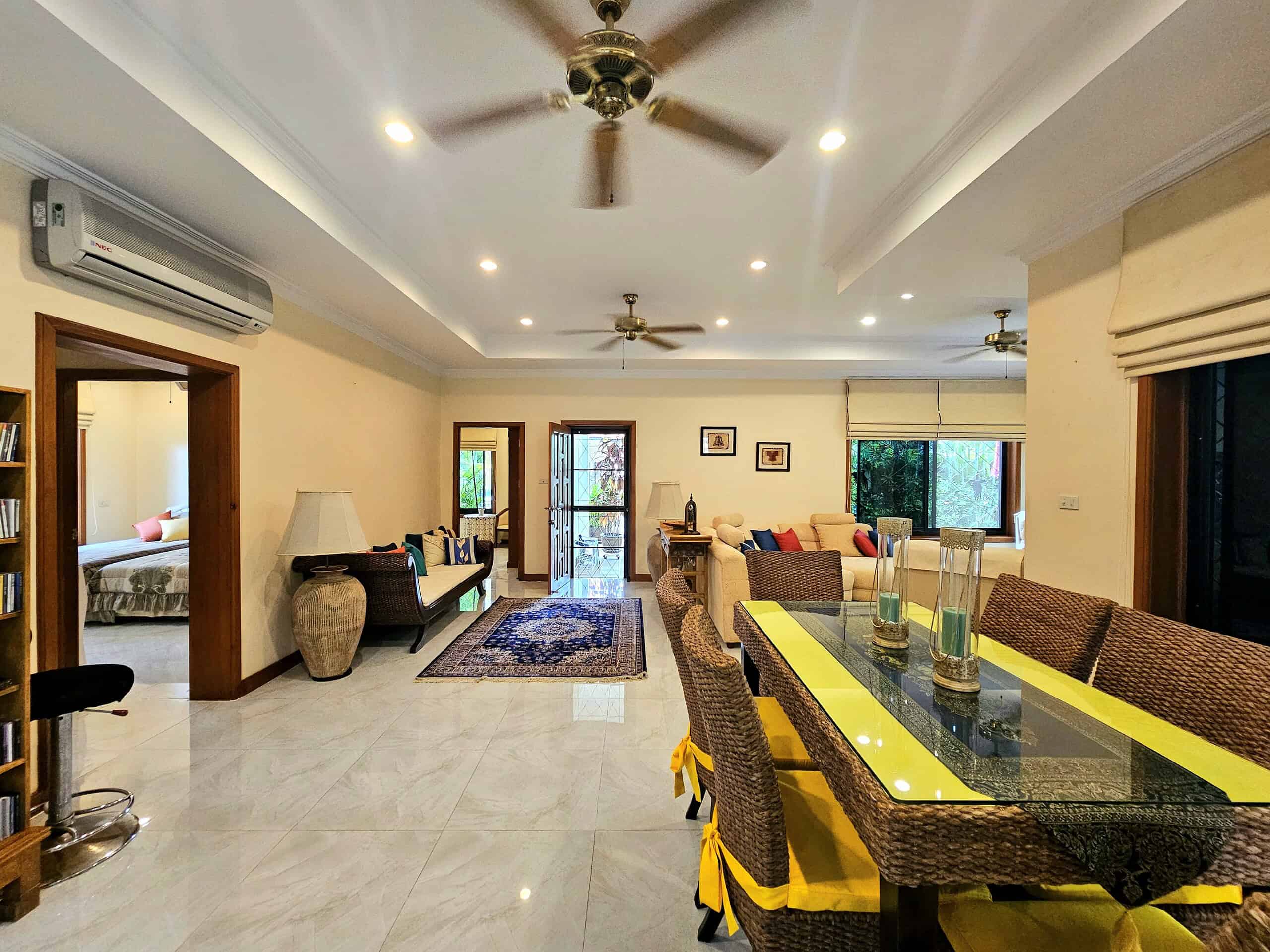 Hua Hin Villa Tropical Living Sale