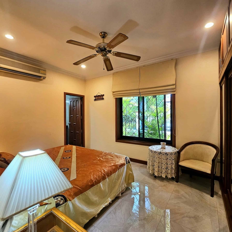 Hua Hin Tropical Villa Sale Today