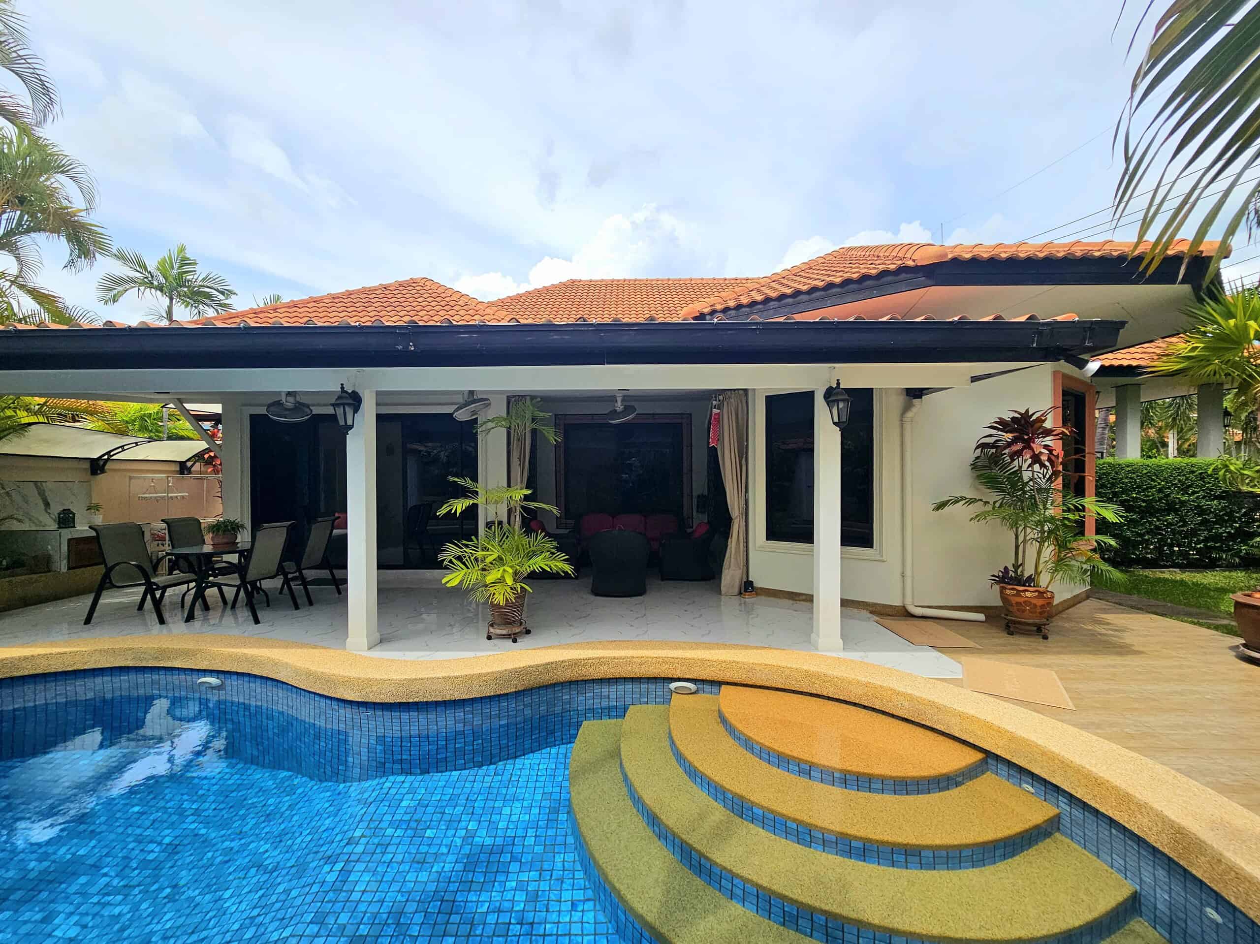 Spacious Hua Hin Villa Tropical Paradise Sale