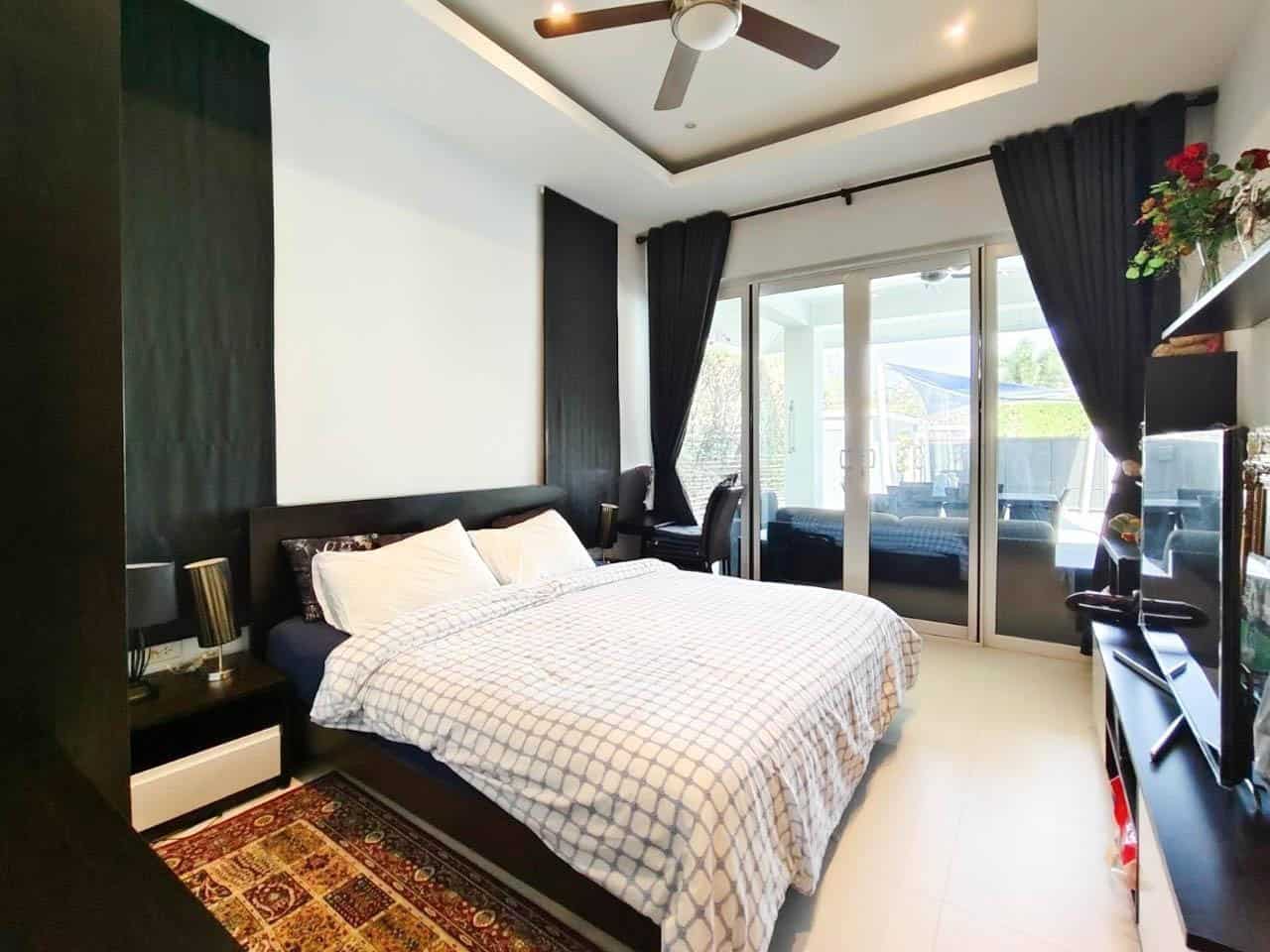 Modern Villa Sale Three Bedrooms Hua Hin