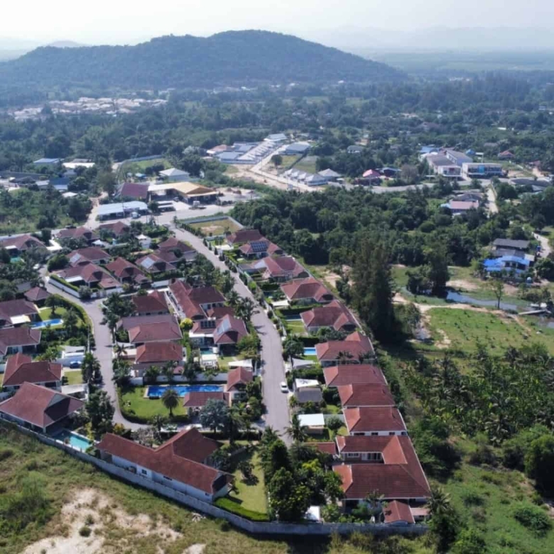 Spacious Three Bedroom Villa Sale Hua Hin
