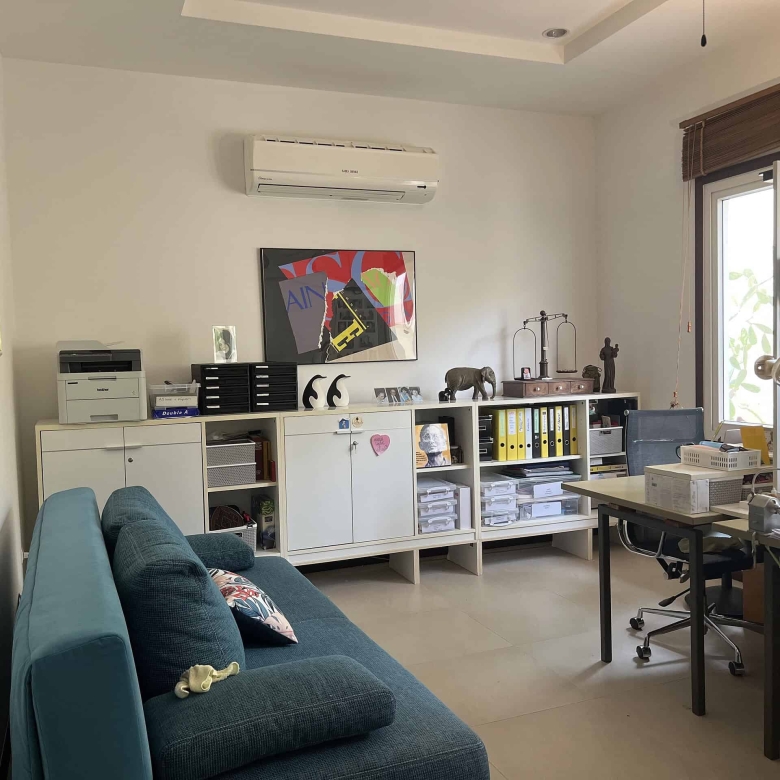 Hua Hin Villa with Pool Access