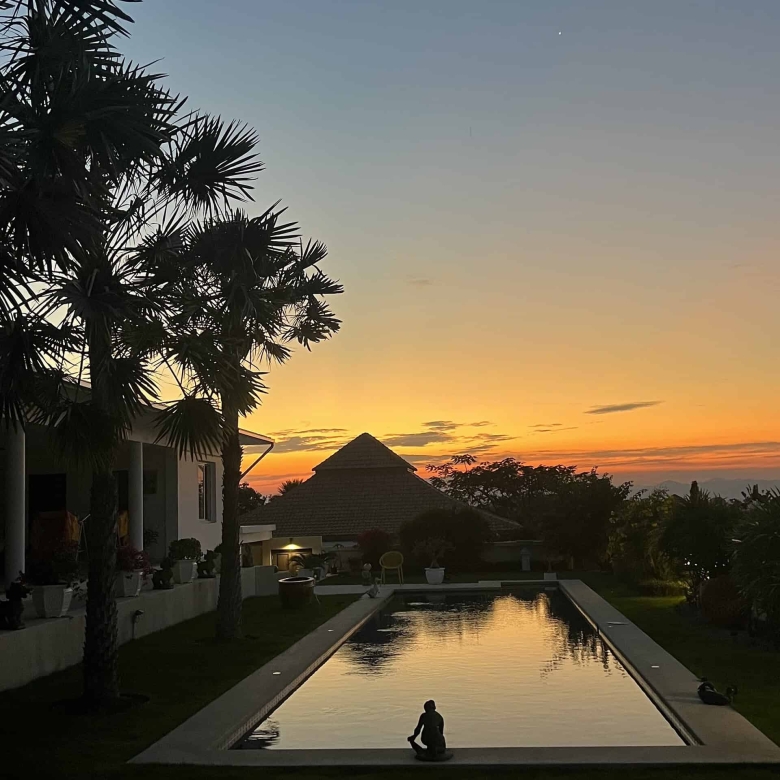 Tropical Hua Hin Villa with Pool View