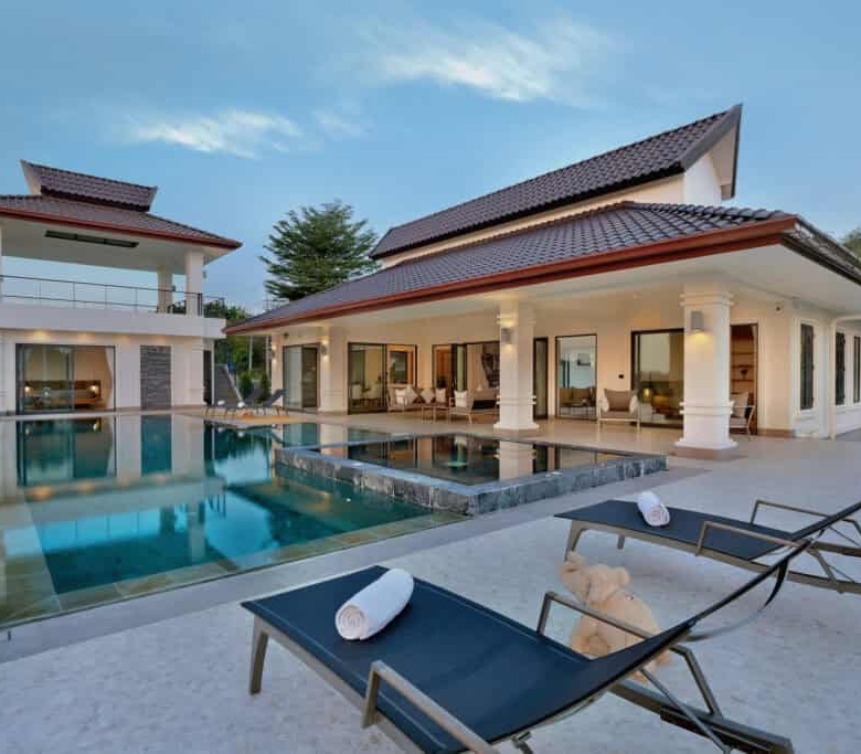 Modern BelVida Estate Luxury Three Bedroom Villa