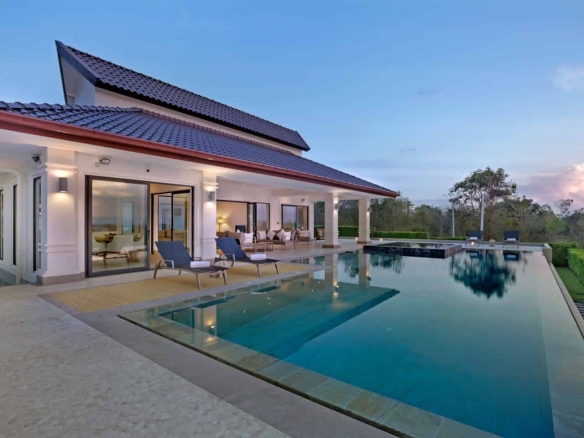 Spacious Kemala Villa Hua Hin Tropical Poolside Living