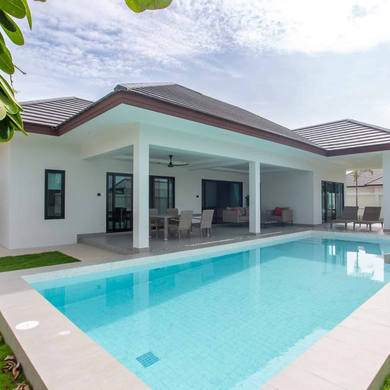 Modern Tropical Villa Hua Hin Near Beach
