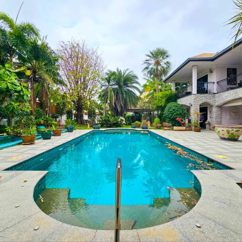 Exclusive Pool Villa Sale in Hua Hin Soi 114