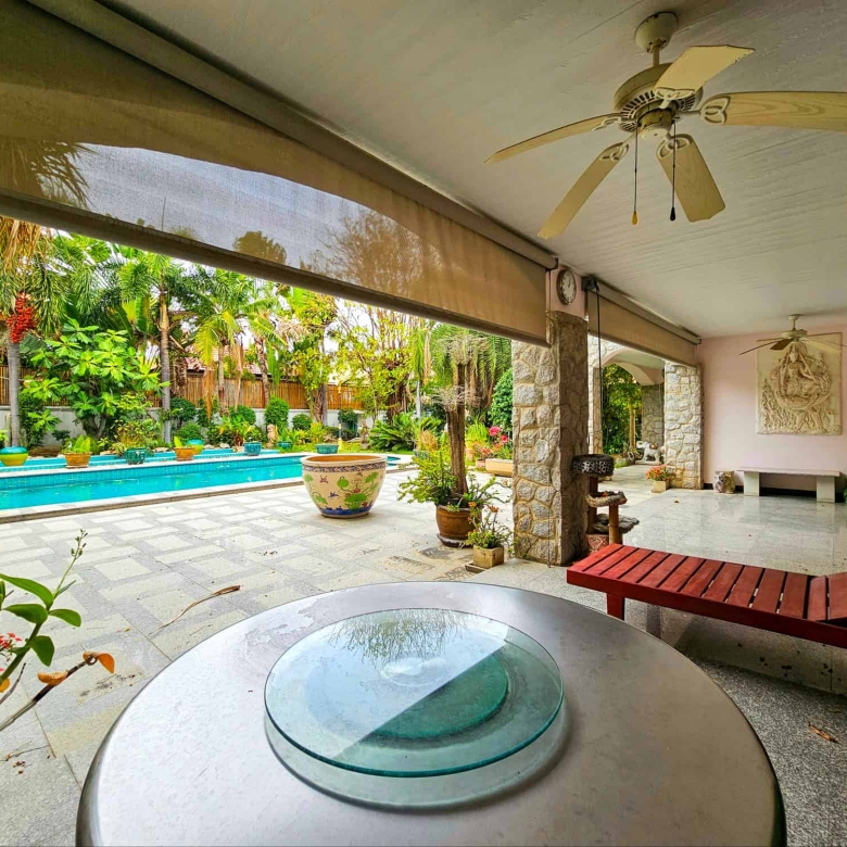 Modern Hua Hin Villa Sale Near Bluport