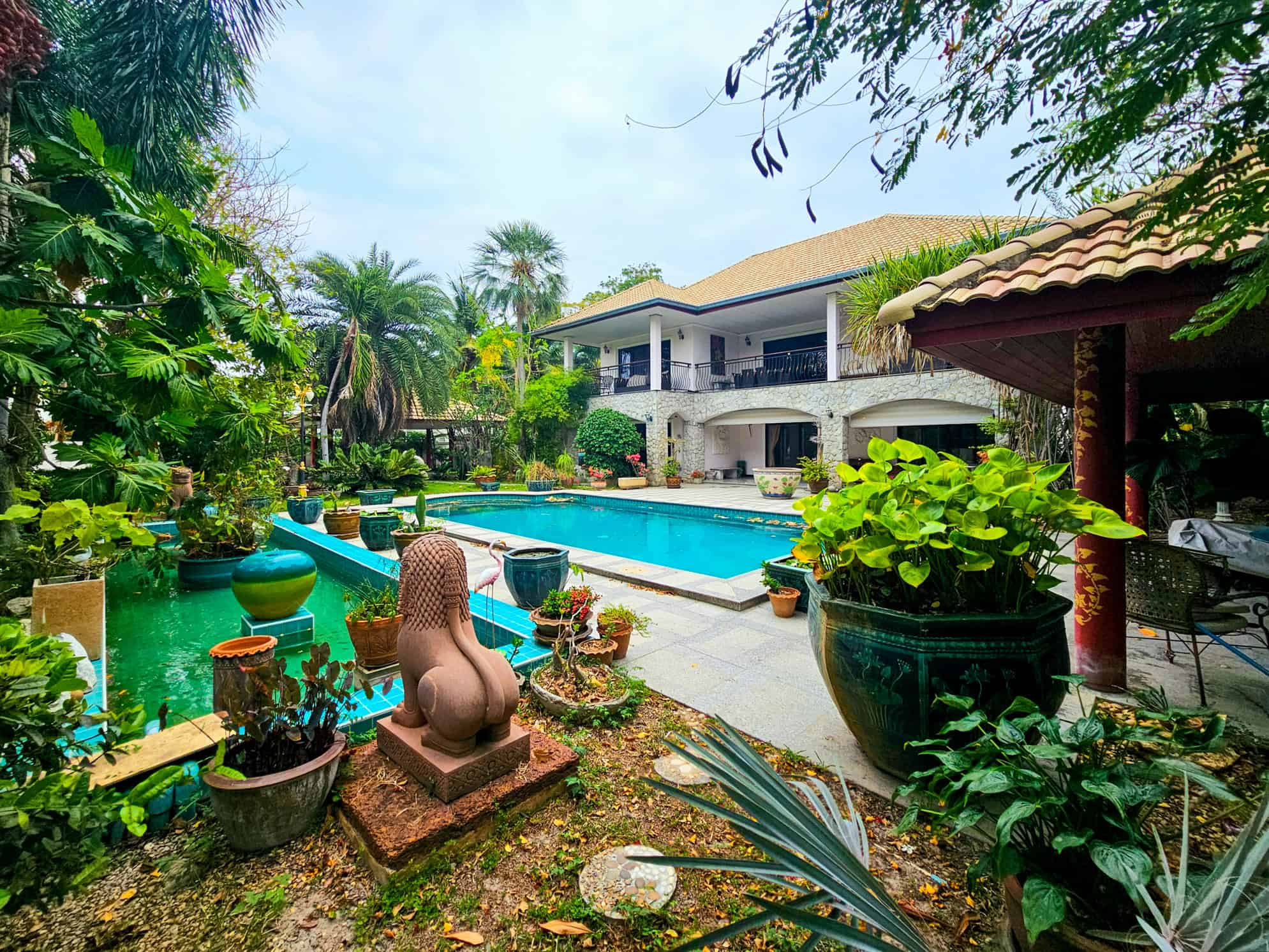 Modern Two Storey Villa Hua Hin Bluport Area