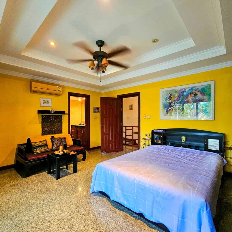 Luxury Hua Hin Villa Near Vana Nava