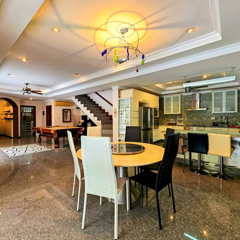 Premium Hua Hin Villa with Private Pool Sale