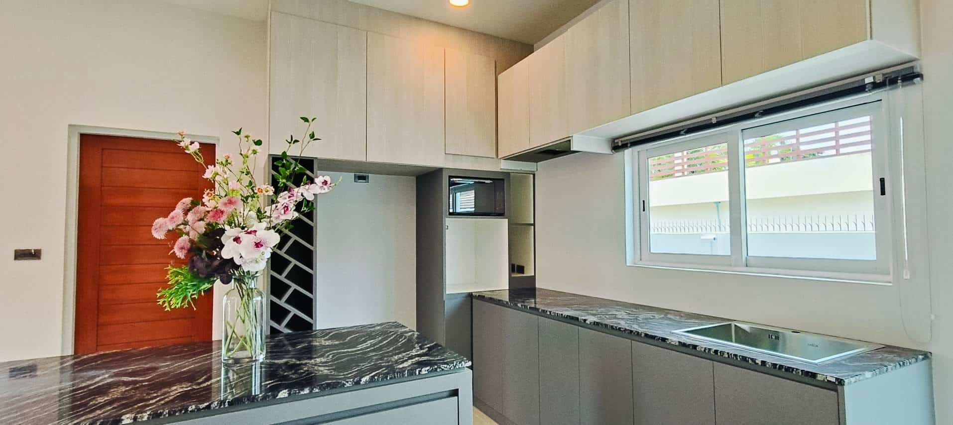 Open Concept Villa Private Pool Sale