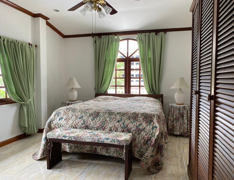 Tranquil Villa with Tropical Garden