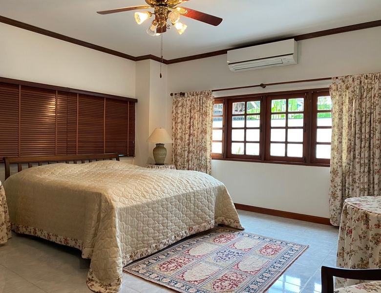 Contemporary Hua Hin Villa with Stylish Design