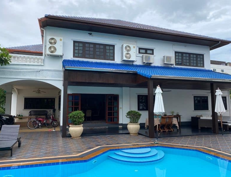 Spacious Tropical Villa with Private Pool Hua Hin