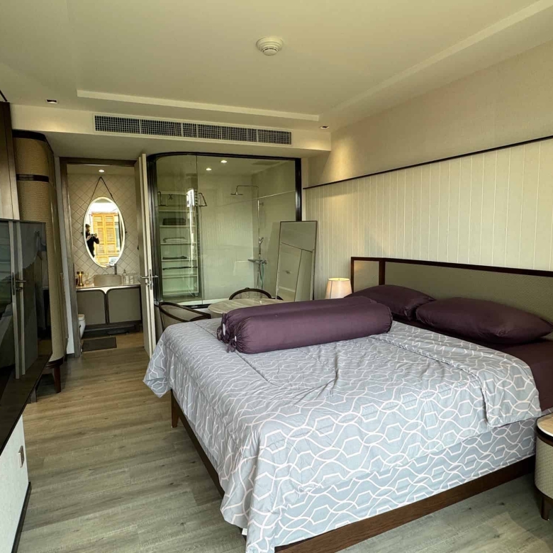 Luxury Beachfront Condo Hua Hin