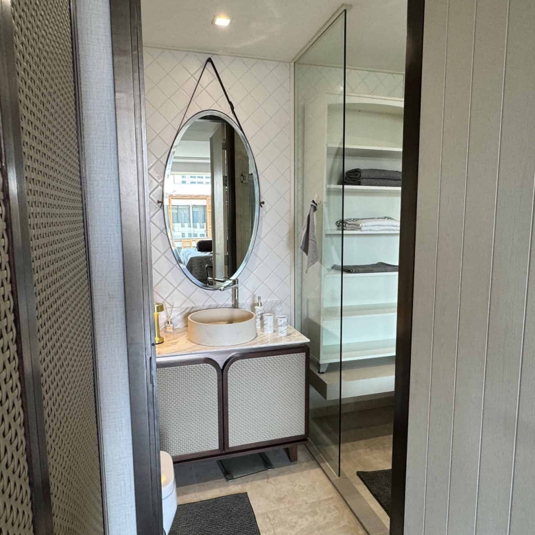 Luxury Condo Hua Hin Beachfront For Sale