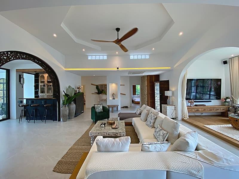 Tropical Villa with Pool Hua Hin Sale