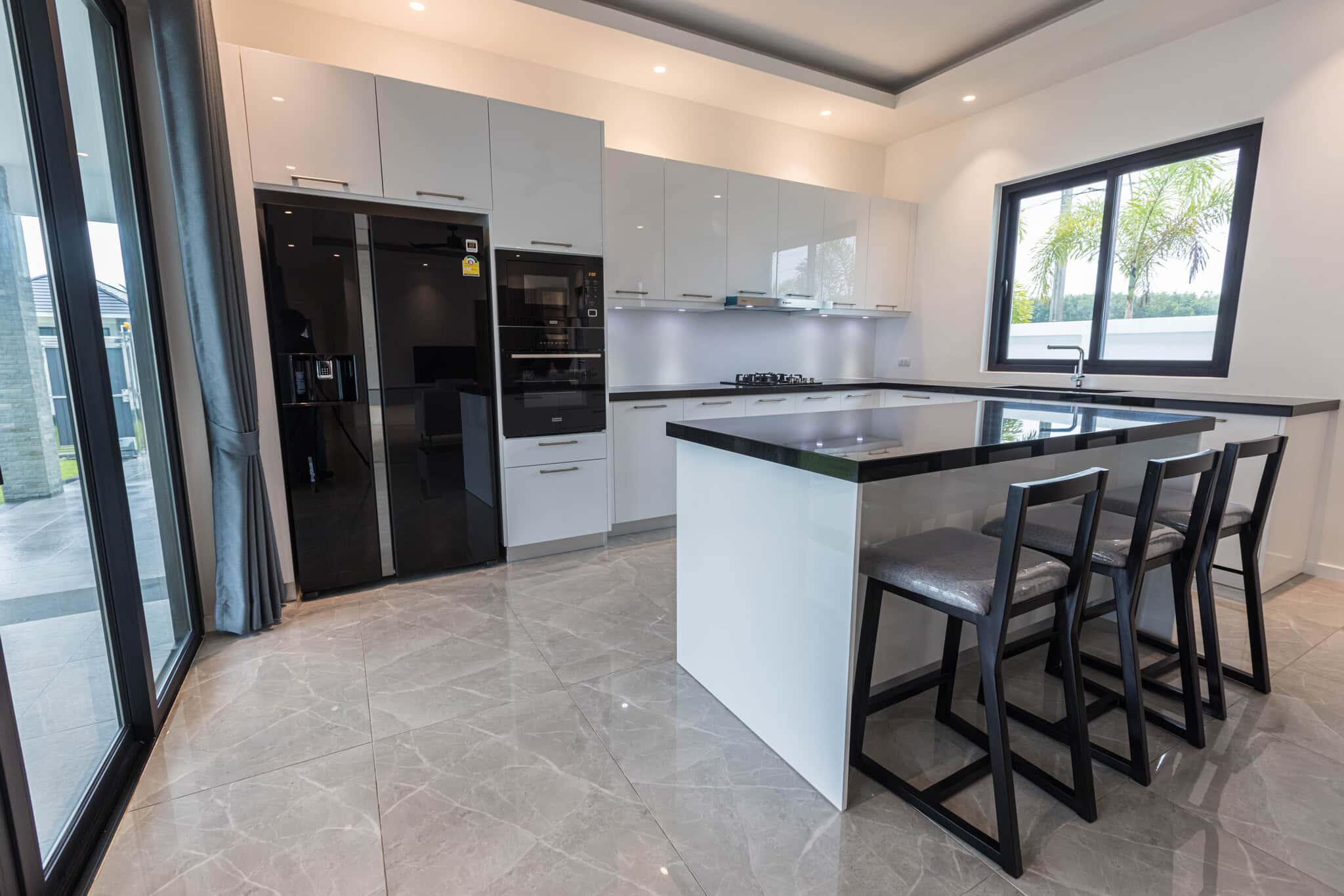 Luxury Villa Sale Hua Hin Golf Retreat