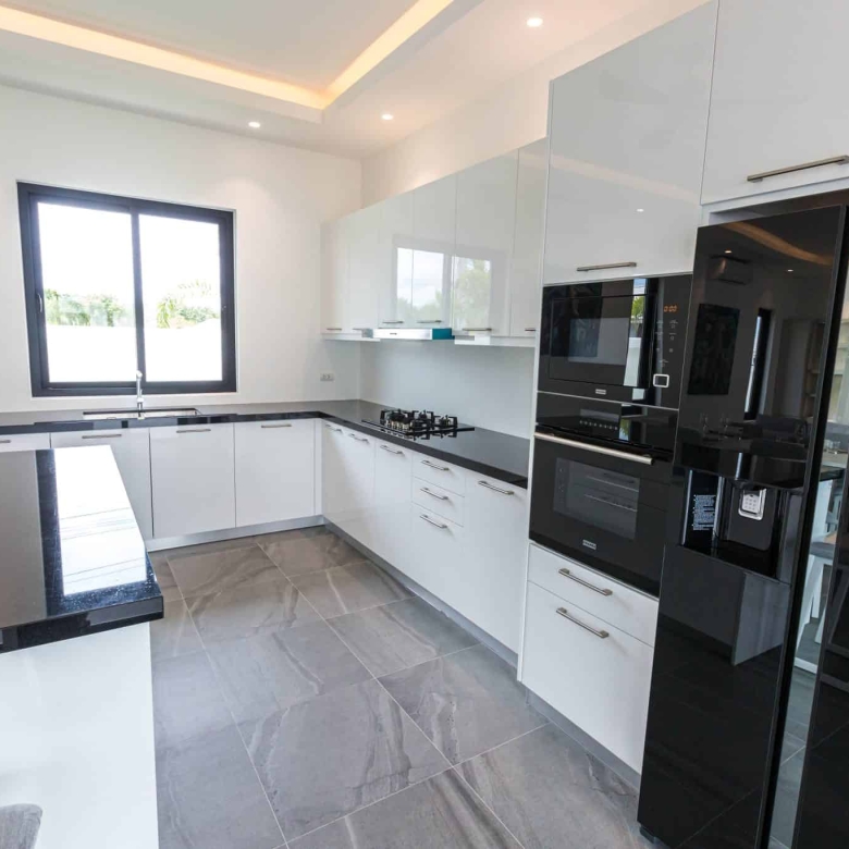 Modern Freehold Villa Sale Golf Views